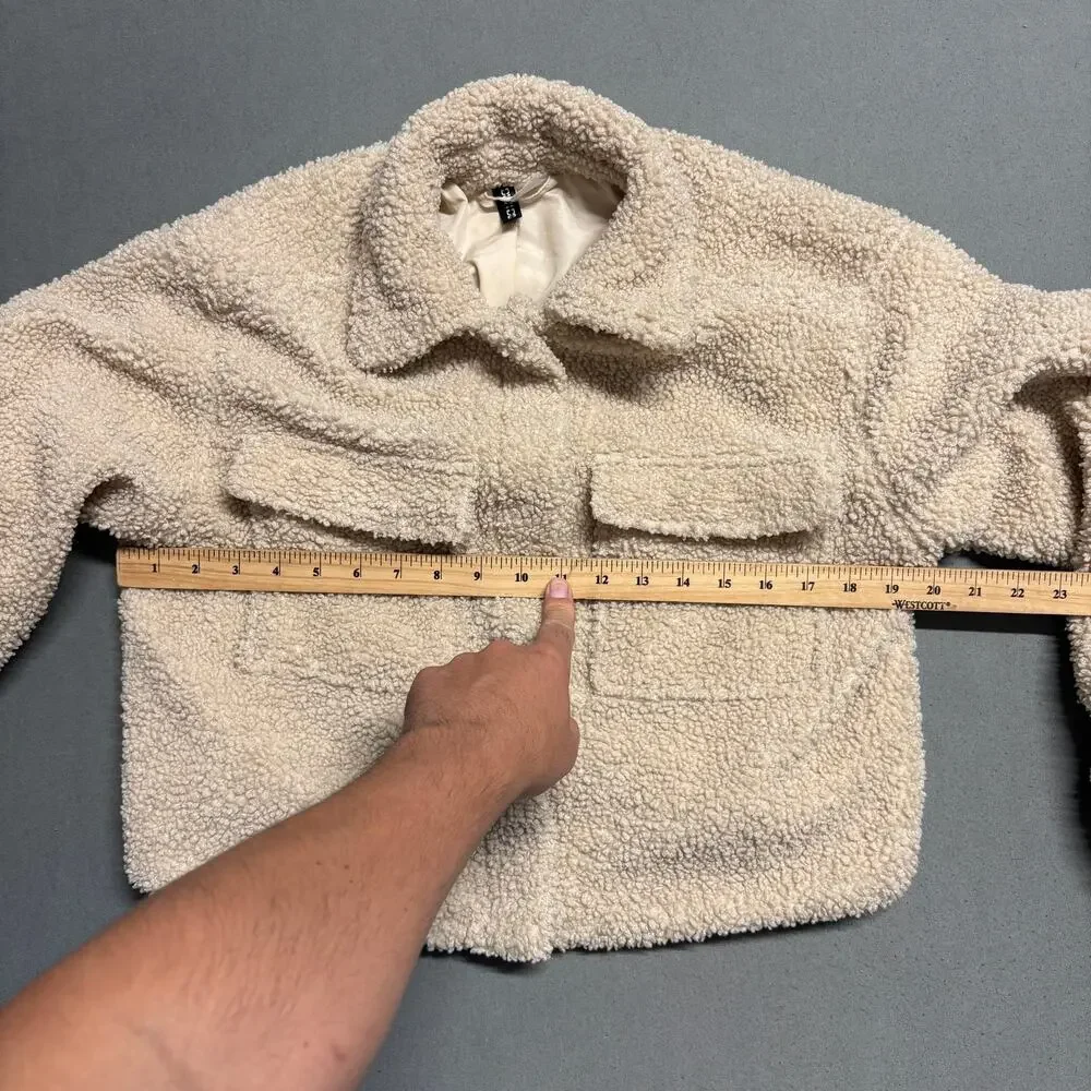 H&M Divided Cropped‎ Teddy Jacket Size Small Beige - Picture 13 of 14